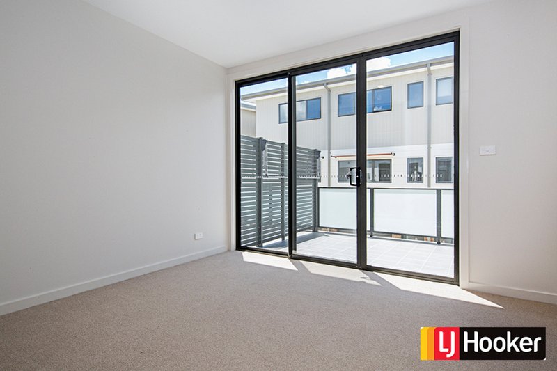 Photo - 17/15 Wanderlight Avenue, Lawson ACT 2617 - Image 5