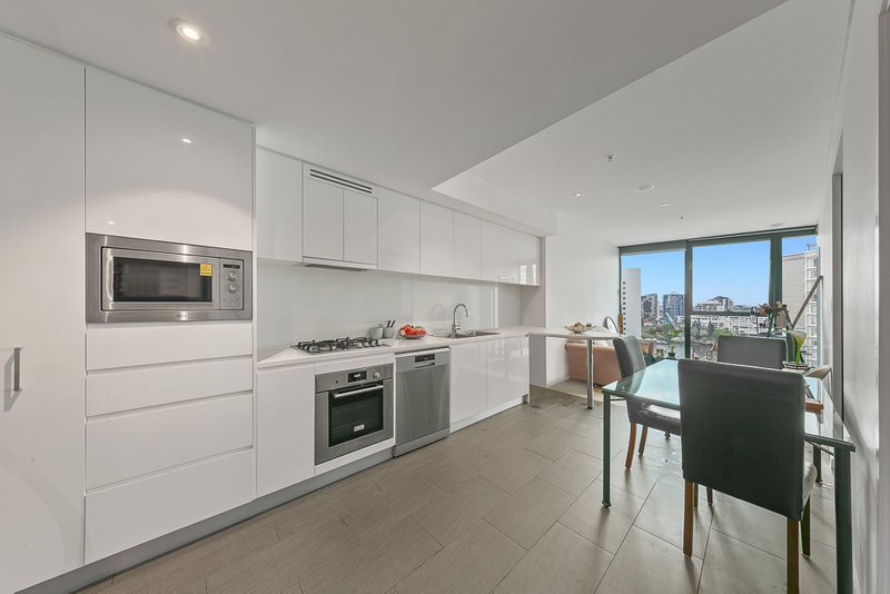 Photo - 1715/222 Margaret Street, Brisbane City QLD 4000 - Image 2