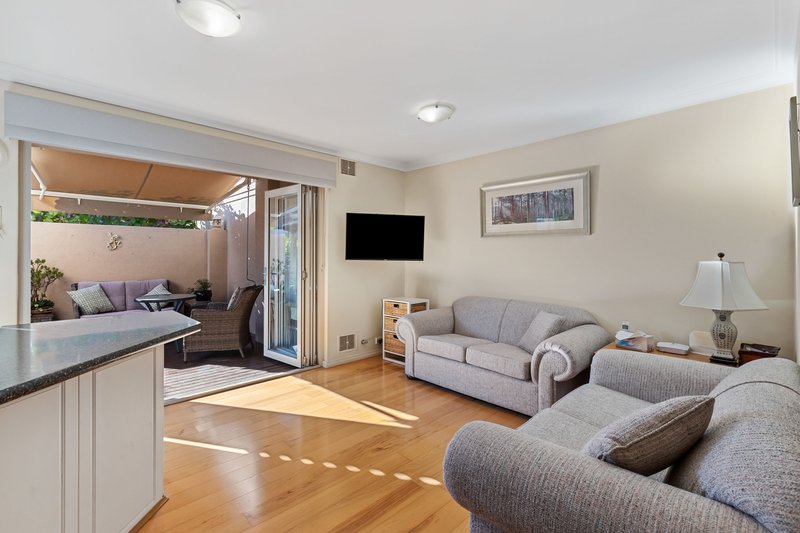 Photo - 17/160 West Coast Drive, Sorrento WA 6020 - Image 6