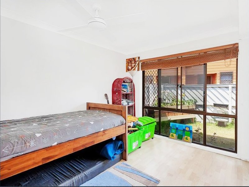 Photo - 17/172 Barrier Reef Drive, Mermaid Waters QLD 4218 - Image 7