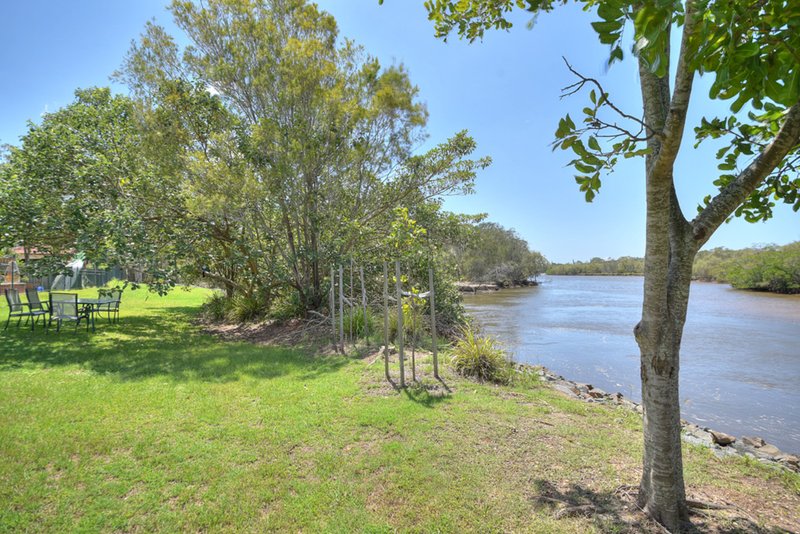 Photo - 17/18 Tallebudgera Creek Road, Burleigh Heads QLD 4220 - Image 14