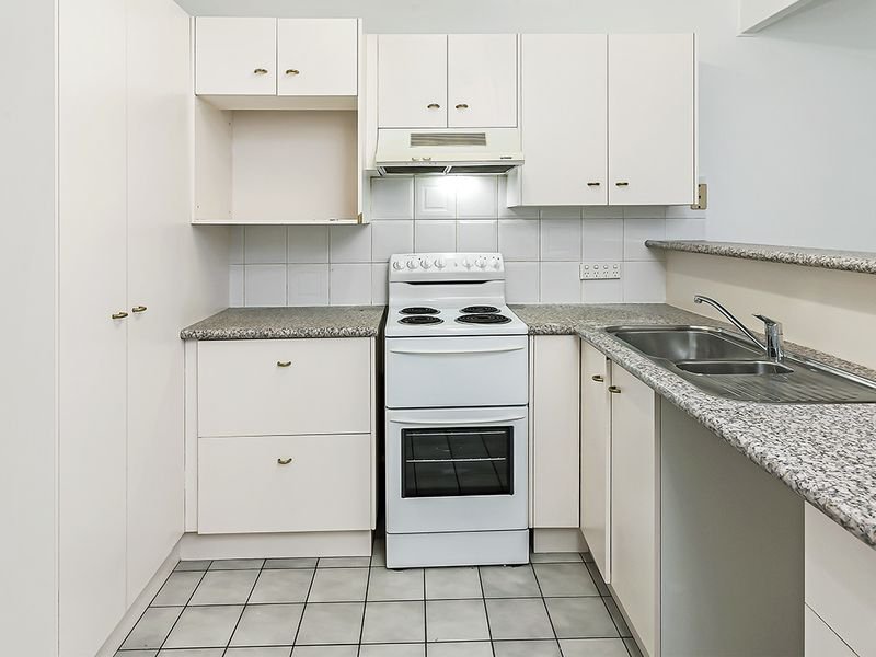 Photo - 1/718 Wynnum Road, Morningside QLD 4170 - Image 2