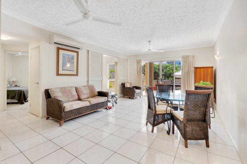 Photo - 1718/2-10 Greenslopes Street, Cairns North QLD 4870 - Image 2