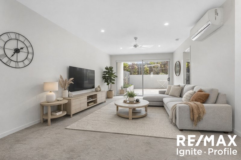 Photo - 1/719-721 Oxley Road, Corinda QLD 4075 - Image 1