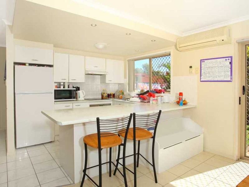 Photo - 17/1A Alison Road, Carrara QLD 4211 - Image 2