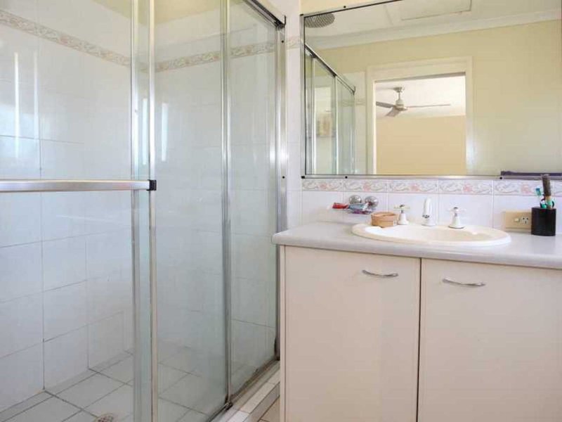 Photo - 17/1A Alison Road, Carrara QLD 4211 - Image 9