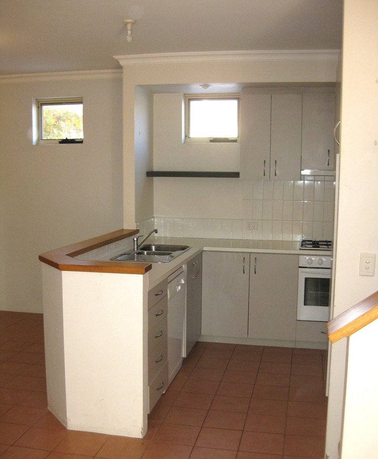 Photo - 171B Marmion Street, Fremantle WA 6160 - Image 3