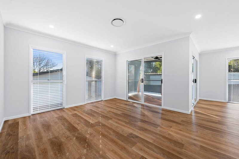 Photo - 1/71B Stuart Street, North Toowoomba QLD 4350 - Image 4