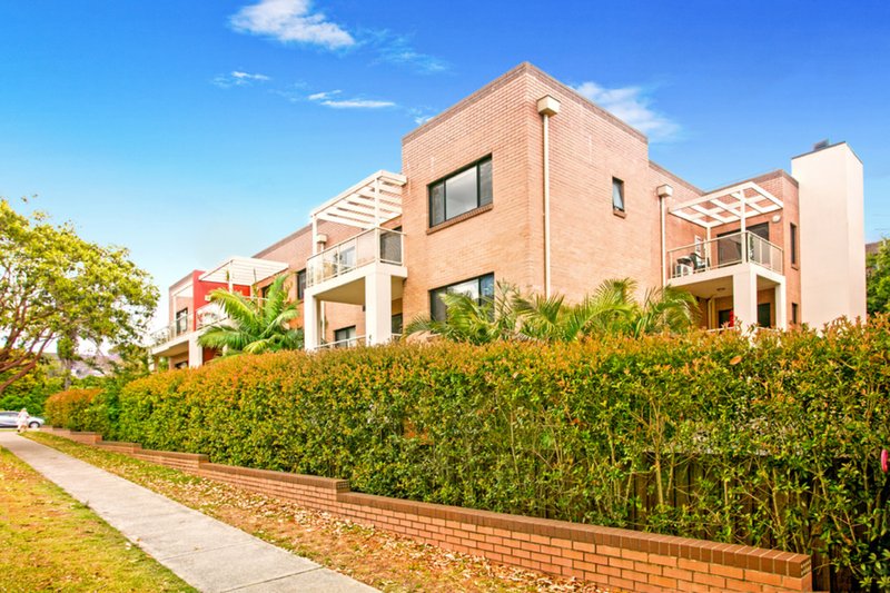 Photo - 17/2-10 Hawkesbury Avenue, Dee Why NSW 2099 - Image 6