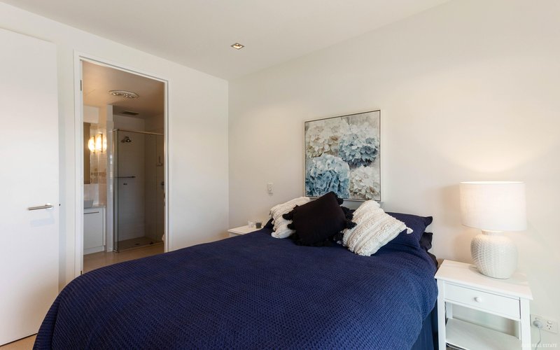 Photo - 17/2-5 Flinders Parade, Victor Harbor SA 5211 - Image 13