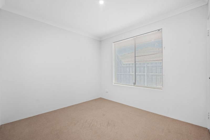 Photo - 172 Banrock Drive, Ellenbrook WA 6069 - Image 20