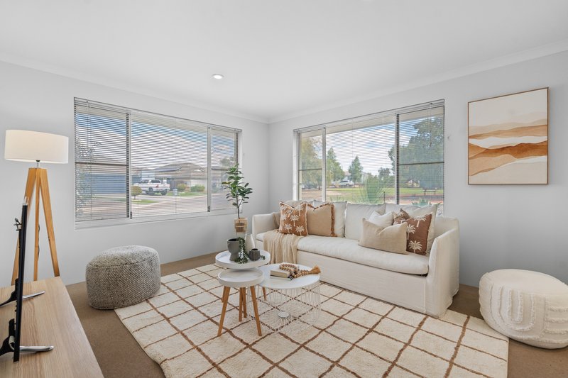 Photo - 172 Banrock Drive, Ellenbrook WA 6069 - Image 32