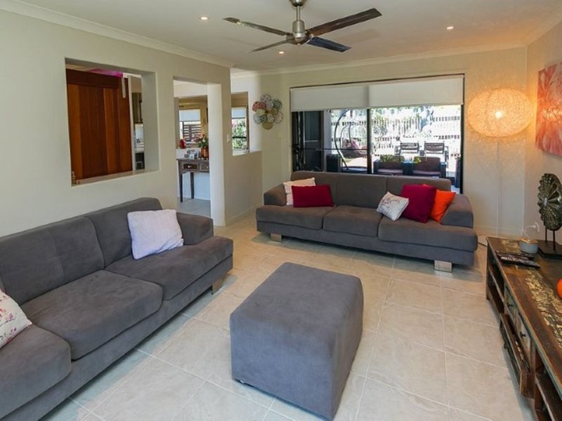 Photo - 17/2 Barnstaple Street, Torquay QLD 4655 - Image 5