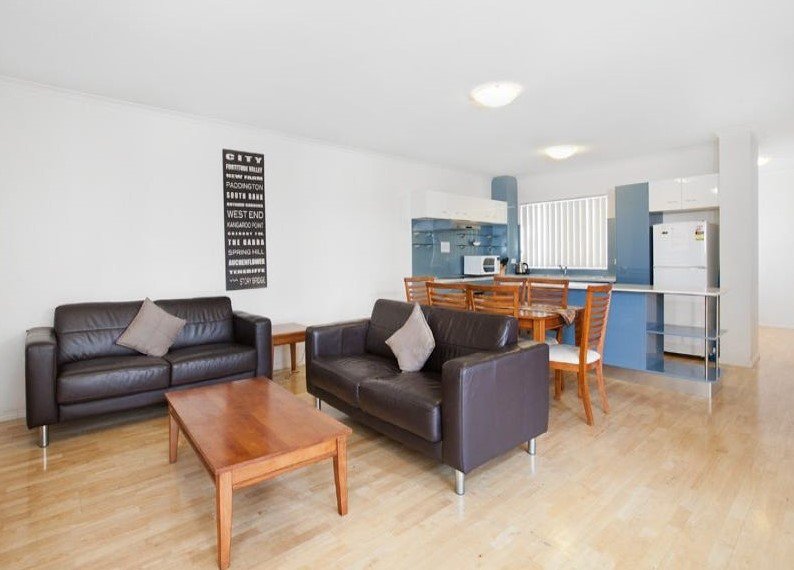 Photo - 17/2 Berwick Street, Fortitude Valley QLD 4006 - Image 2