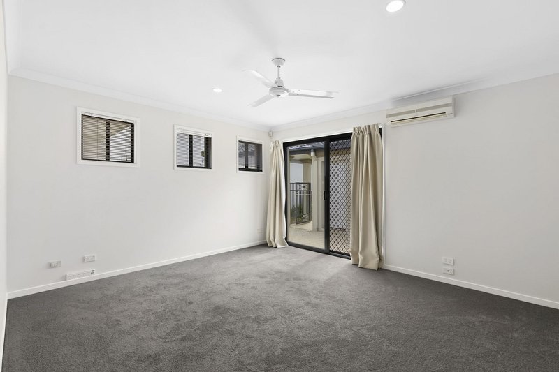 Photo - 17/2 Bronberg Street, Southport QLD 4215 - Image 2