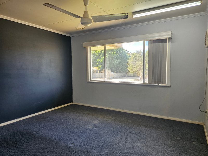 Photo - 172 Eleventh Avenue, Home Hill QLD 4806 - Image 9
