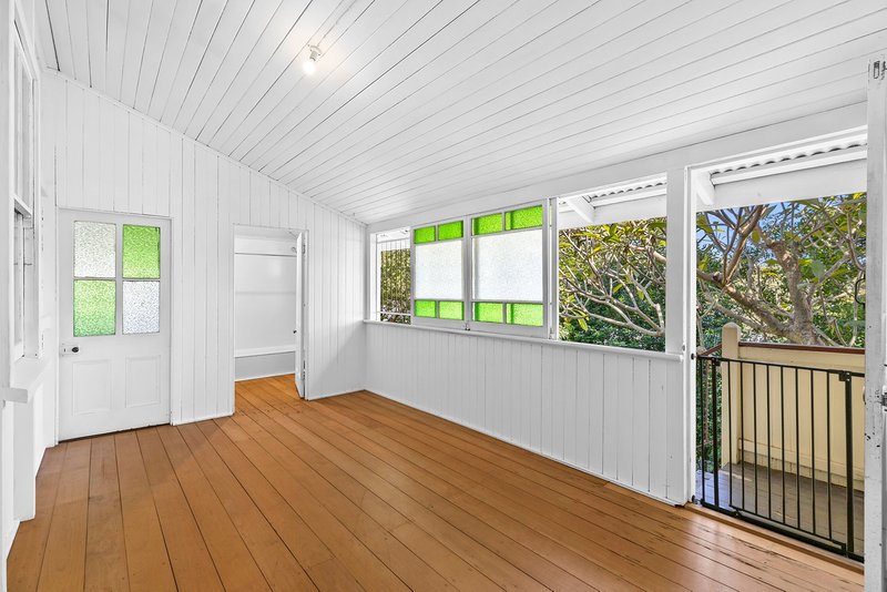 Photo - 172 Empress Terrace, Bardon QLD 4065 - Image 5