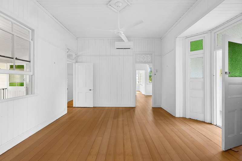 Photo - 172 Empress Terrace, Bardon QLD 4065 - Image 6