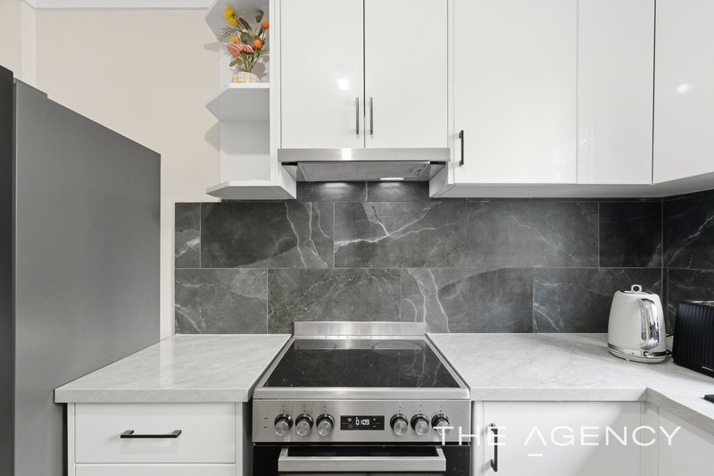 Photo - 1/72 King George Street, Victoria Park WA 6100 - Image 2