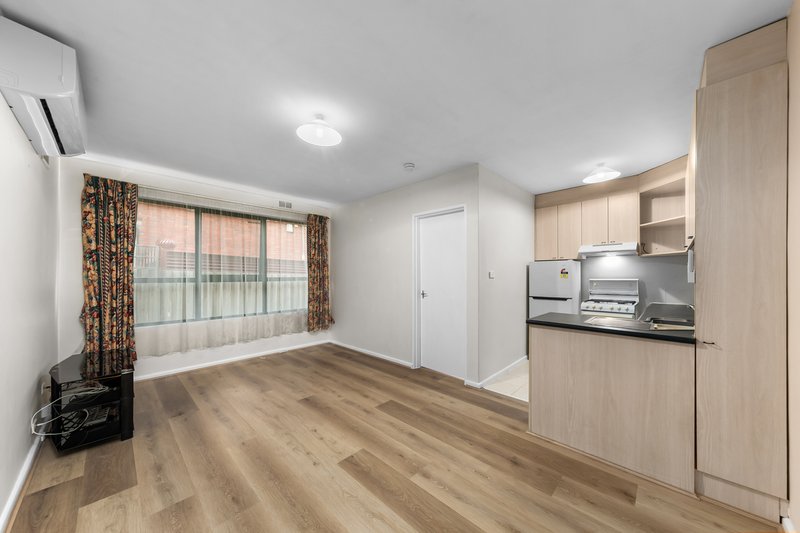 Photo - 1/72 King William Street, Reservoir VIC 3073 - Image 1