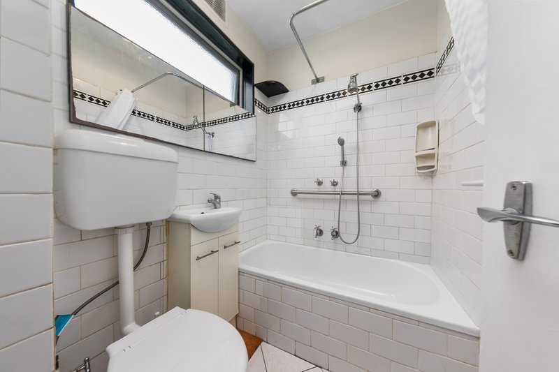 Photo - 1/72 King William Street, Reservoir VIC 3073 - Image 4