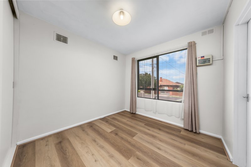 Photo - 1/72 King William Street, Reservoir VIC 3073 - Image 5