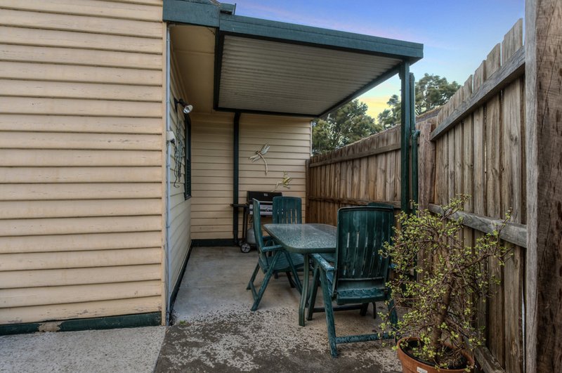 Photo - 1/72 Lloyd Avenue, Reservoir VIC 3073 - Image 11