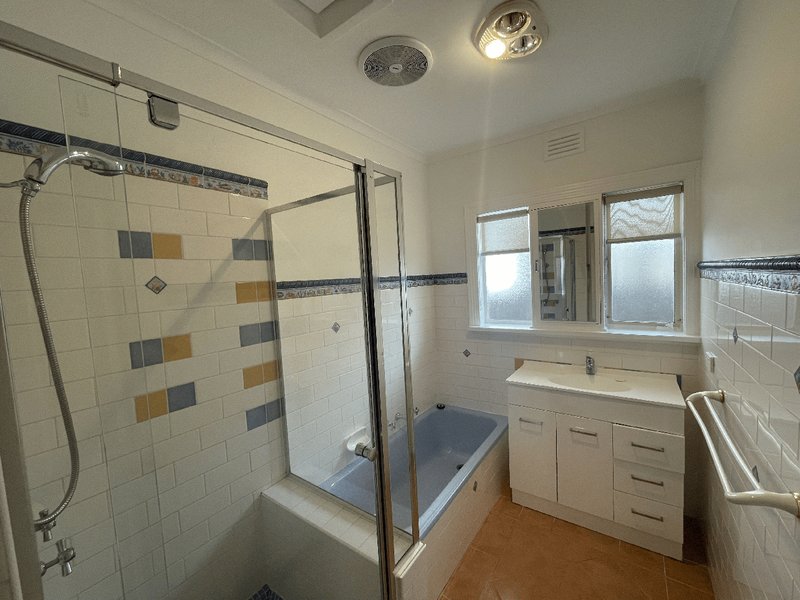 Photo - 172 Mason Street, Newport VIC 3015 - Image 6