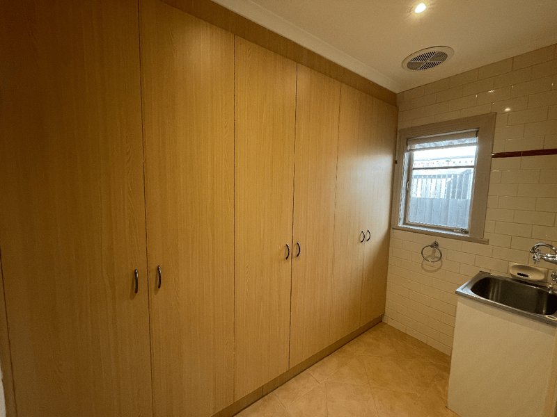 Photo - 172 Mason Street, Newport VIC 3015 - Image 11