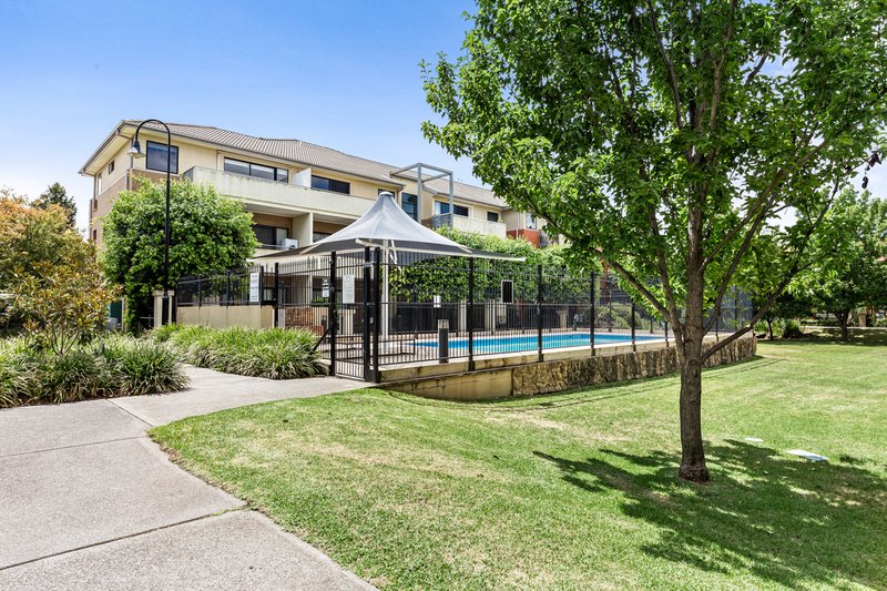 Photo - 17/2 Monash Green Drive, Clayton VIC 3168 - Image 11