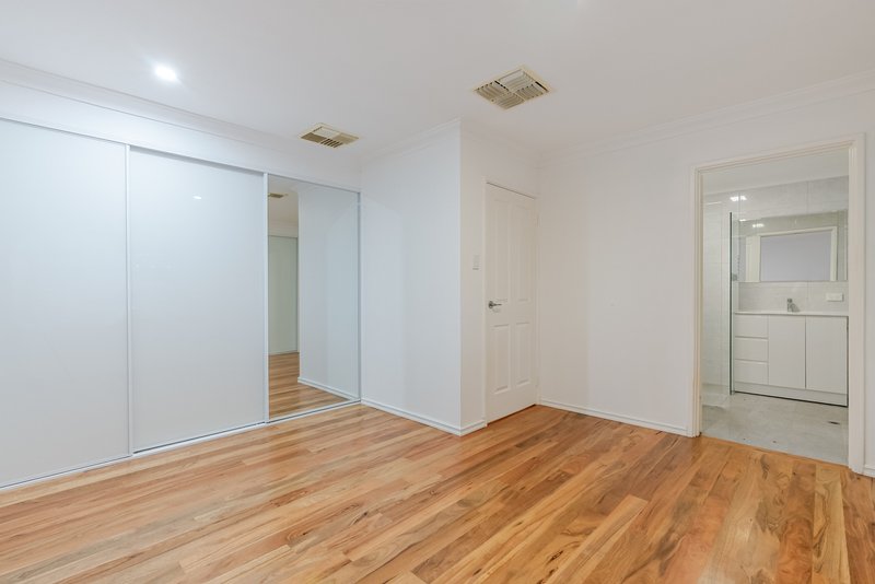Photo - 172 Penguin Road, Safety Bay WA 6169 - Image 11