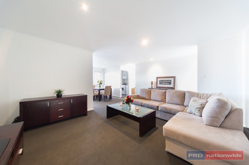 Photo - 172 Plimsoll Drive, Casey ACT 2913 - Image 7