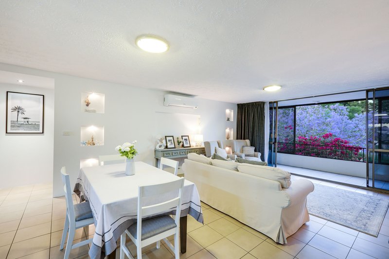 Photo - 17/2 T E Peters Drive, Broadbeach Waters QLD 4218 - Image 7