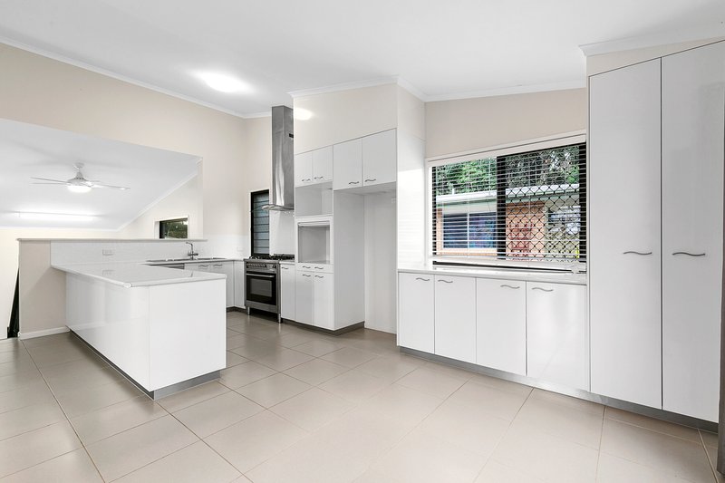 Photo - 172 Thorneside Road, Thorneside QLD 4158 - Image 5