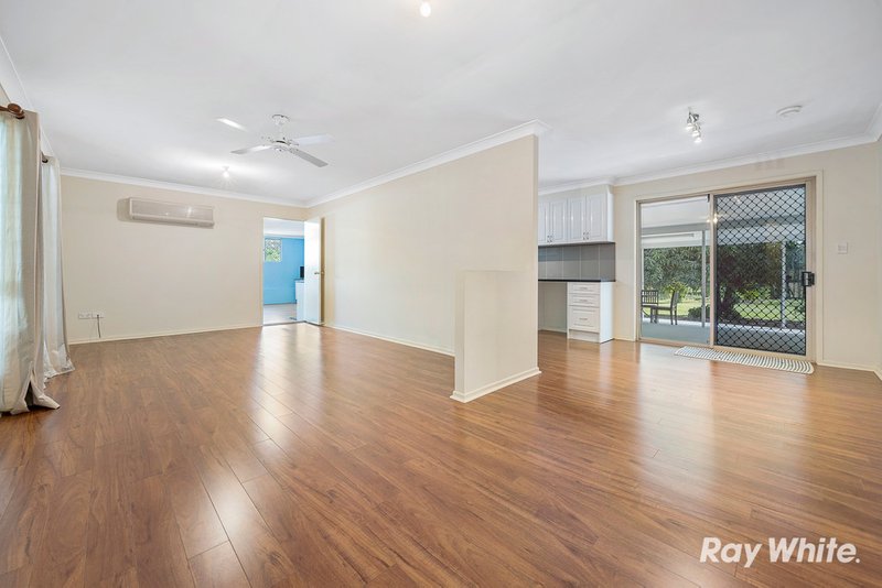 Photo - 172 Thylungra Road, Park Ridge South QLD 4125 - Image 4