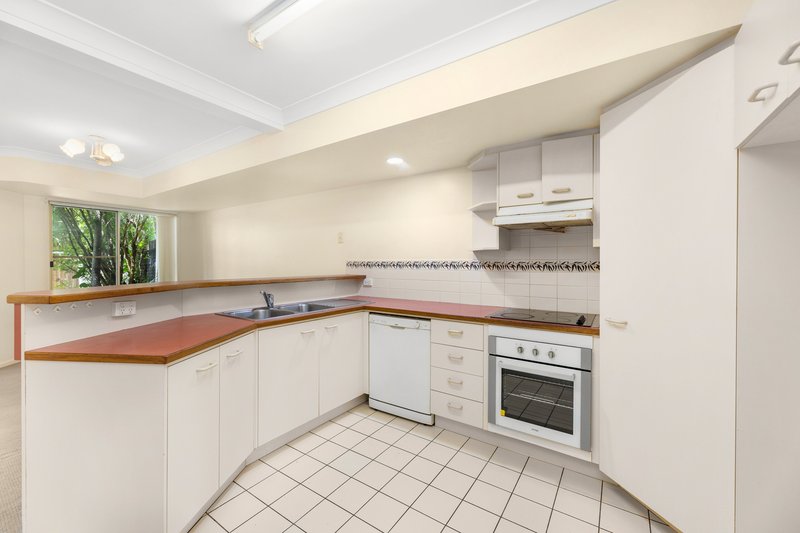 Photo - 17/21 Lakeshore Avenue, Buderim QLD 4556 - Image 4