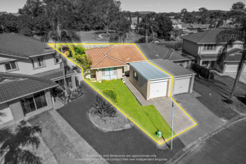 Photo - 17/21 Usher Avenue, Labrador QLD 4215 - Image 2