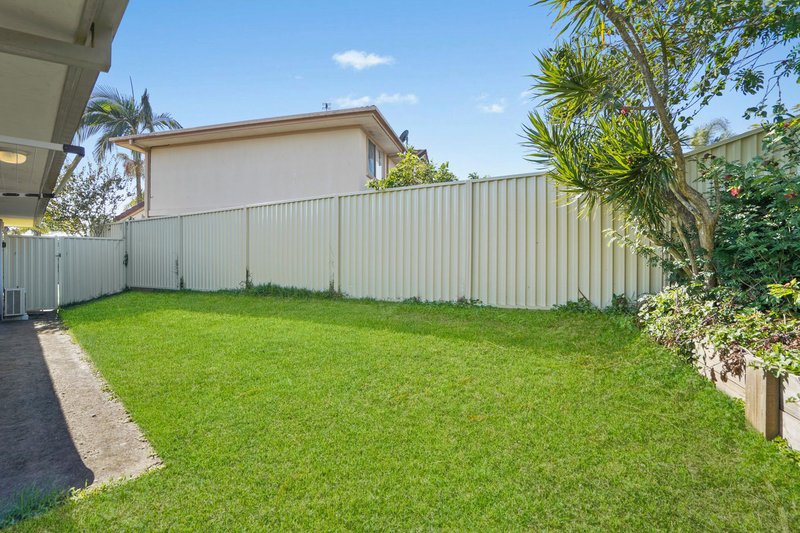 Photo - 17/21 Usher Avenue, Labrador QLD 4215 - Image 10