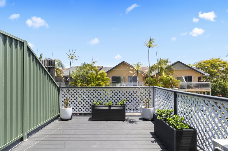 Photo - 17/215 Cottesloe Drive, Mermaid Waters QLD 4218 - Image 13