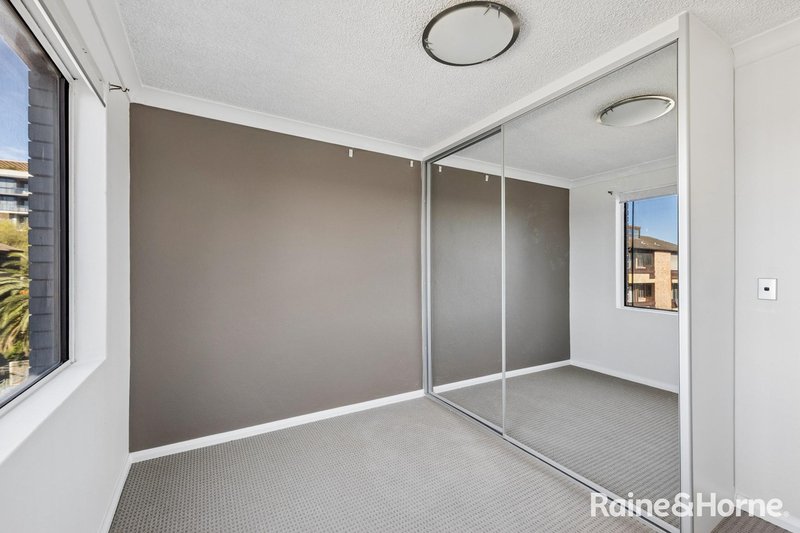 Photo - 17/26 Goulburn Street, Liverpool NSW 2170 - Image 4