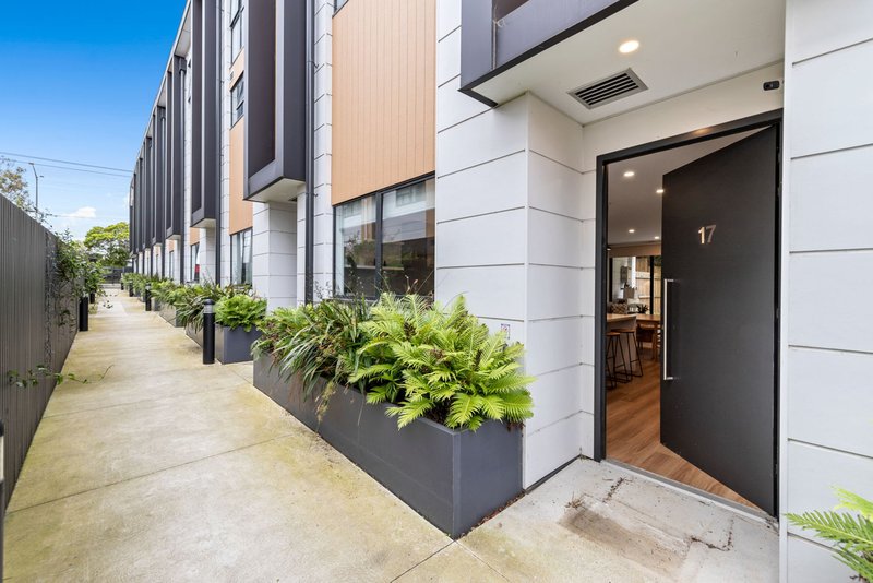 17/27 Finch Street, Notting Hill VIC 3168