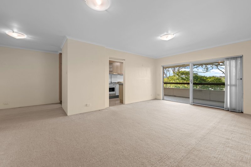 Photo - 17/28 Laurence Street, St Lucia QLD 4067 - Image 3