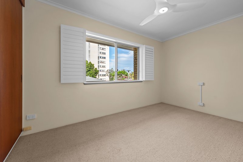 Photo - 17/28 Laurence Street, St Lucia QLD 4067 - Image 6