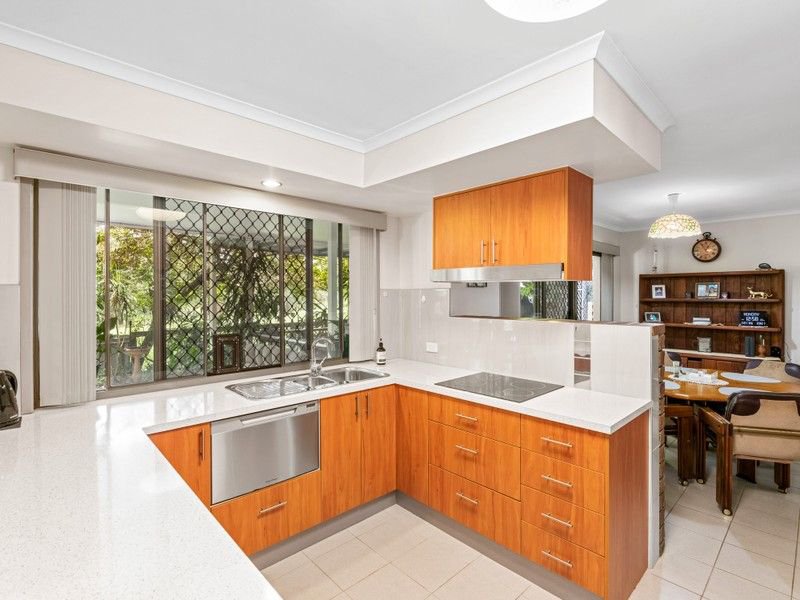 Photo - 173 Arrabri Avenue, Mount Ommaney QLD 4074 - Image 5