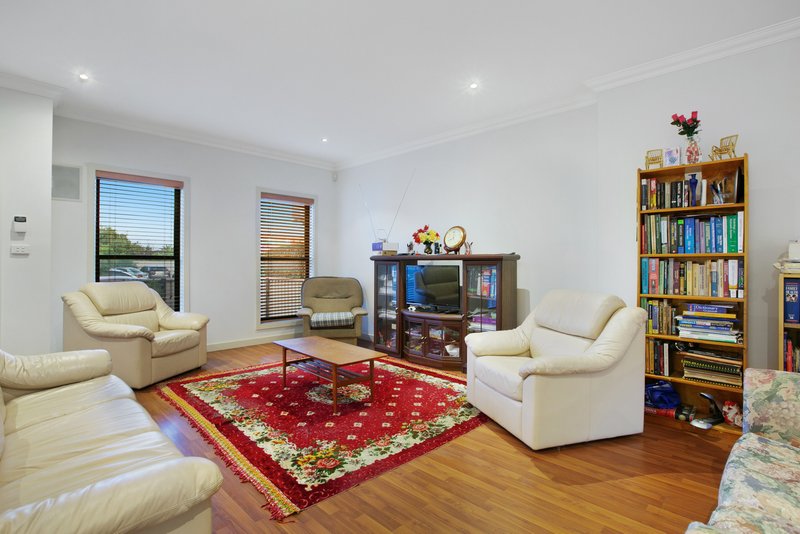 Photo - 173 Boldrewood Parade, Reservoir VIC 3073 - Image 3