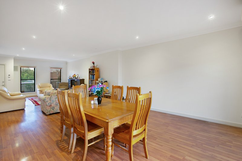 Photo - 173 Boldrewood Parade, Reservoir VIC 3073 - Image 4