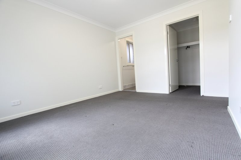 Photo - 173 Dalmatia Avenue, Edmondson Park NSW 2174 - Image 6