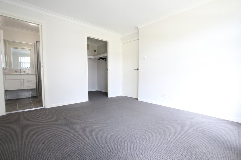 Photo - 173 Dalmatia Avenue, Edmondson Park NSW 2174 - Image 7