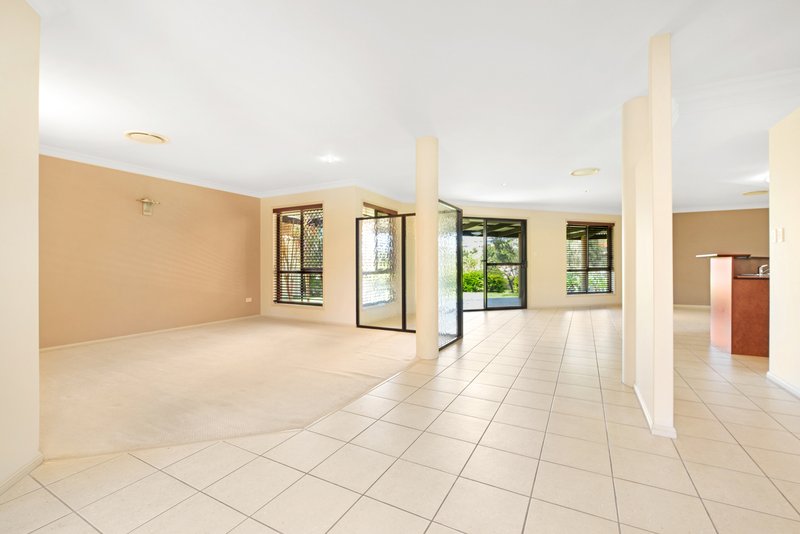 Photo - 173 J Hickey Avenue, Clinton QLD 4680 - Image 3