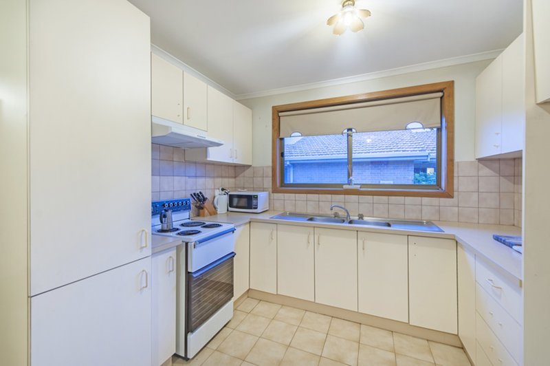 Photo - 1/73 Purinuan Road, Reservoir VIC 3073 - Image 4